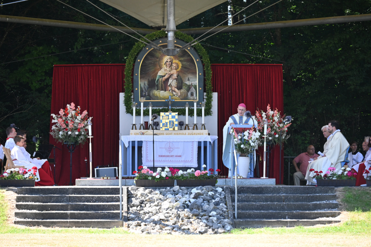 Bischof Bonnemain predigte beim Großen Gebetstag in Marienfried (Sonntag, 24. Juli 2022 11:37:00)