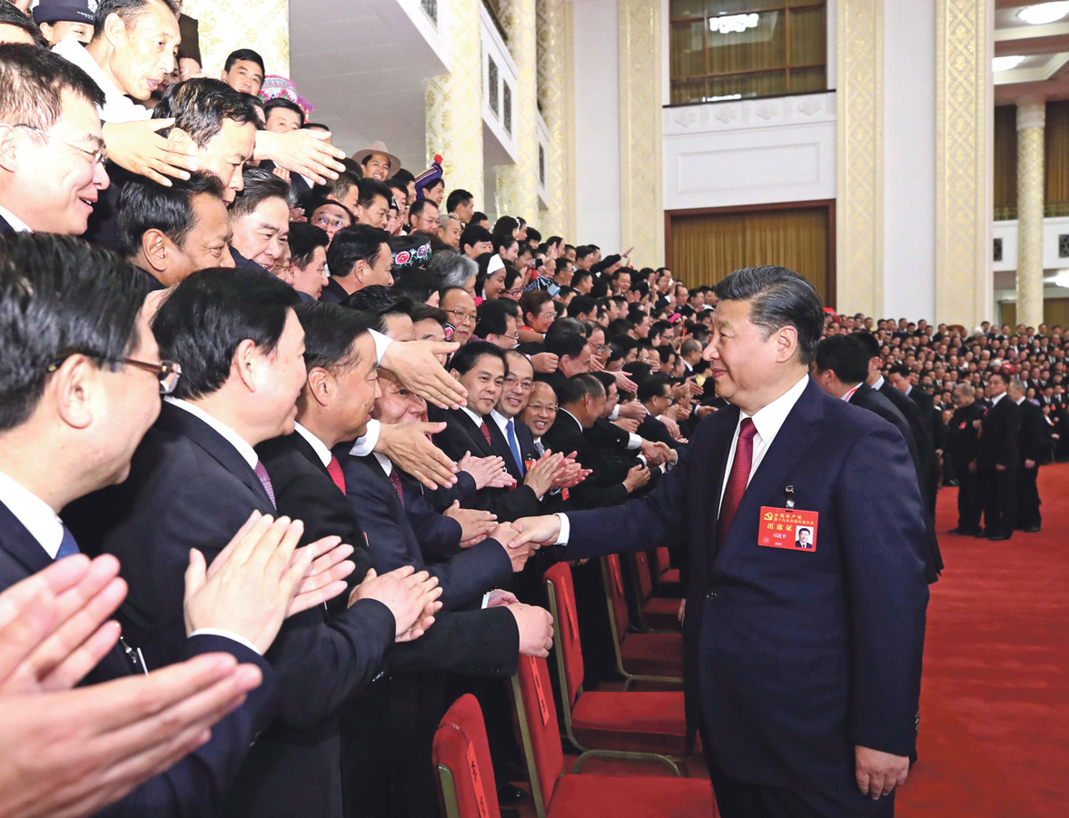 Foto (KNA): Xi Jinping schüttelte beim Parteitag Tausende Hände