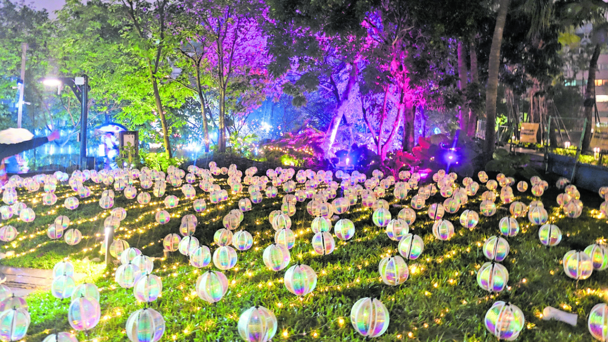 Parks verwandeln sich beim „Taiwan Lantern Festival“ in Zaubergärten. (Foto: Drouve)