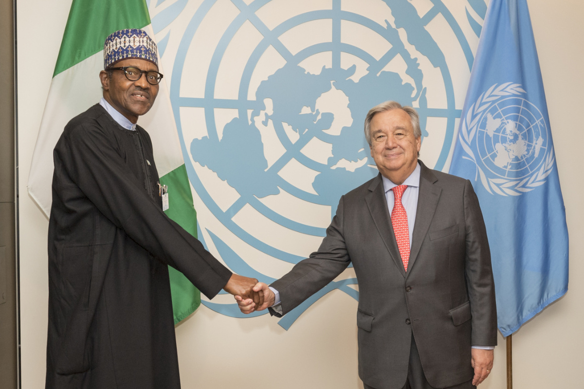 Nigerias muslimischer Präsident Muhammadu Buhari (links) mit dem Generalsekretär der Vereinten Nationen, António Guterres. (Foto: UN)