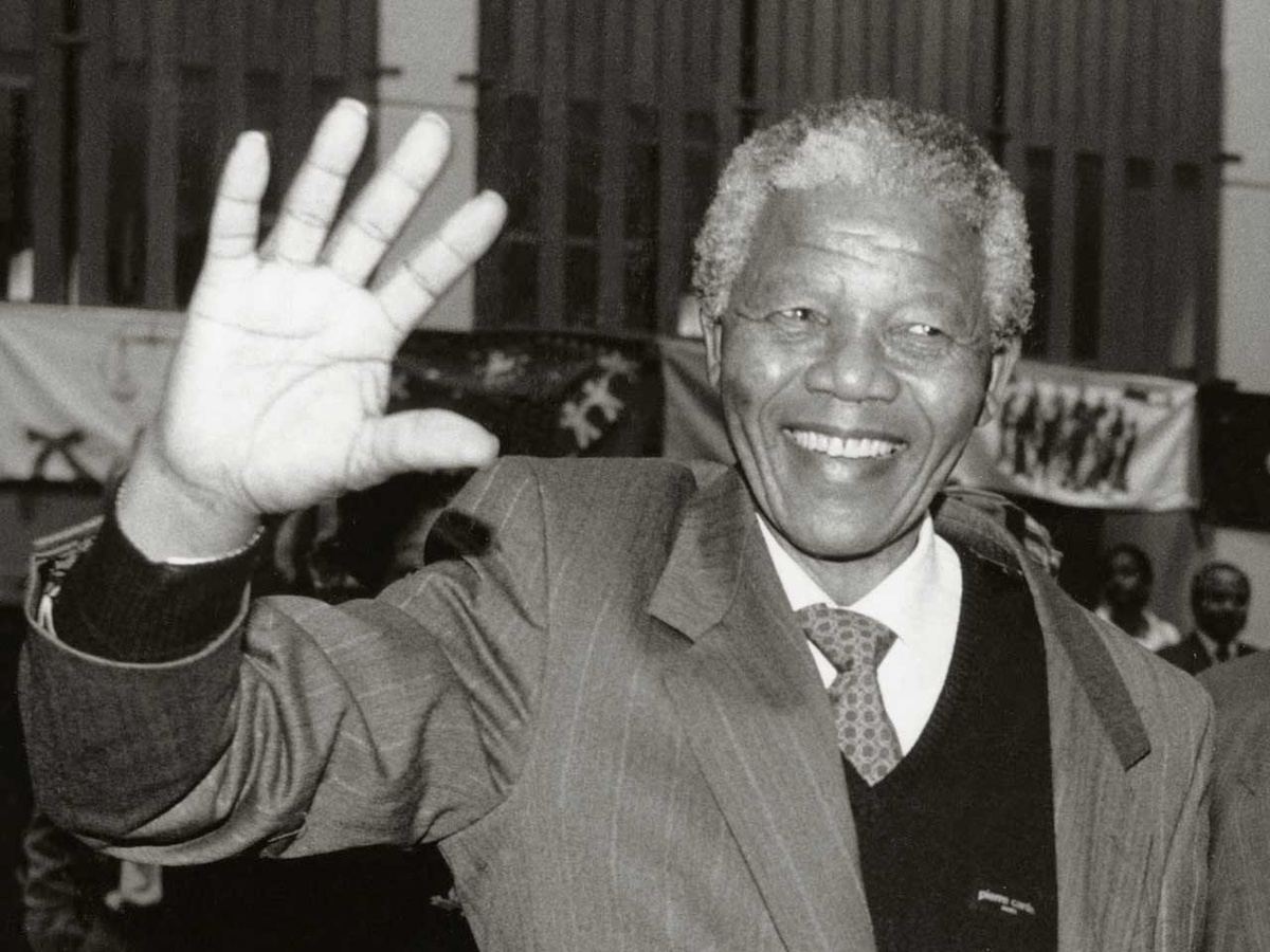 Nelson Mandela machte seinem Stammesnamen Rolihlahla („Unruhestifter“) alle Ehre: Er rüttelte an der Apartheid. (Foto: KNA)