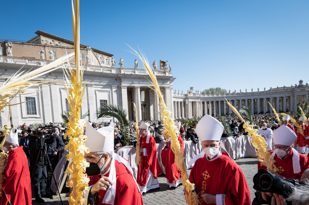 Heilige Messe am Palmsonntag am 10. April 2022 im Vatikan. (Foto: KNA)