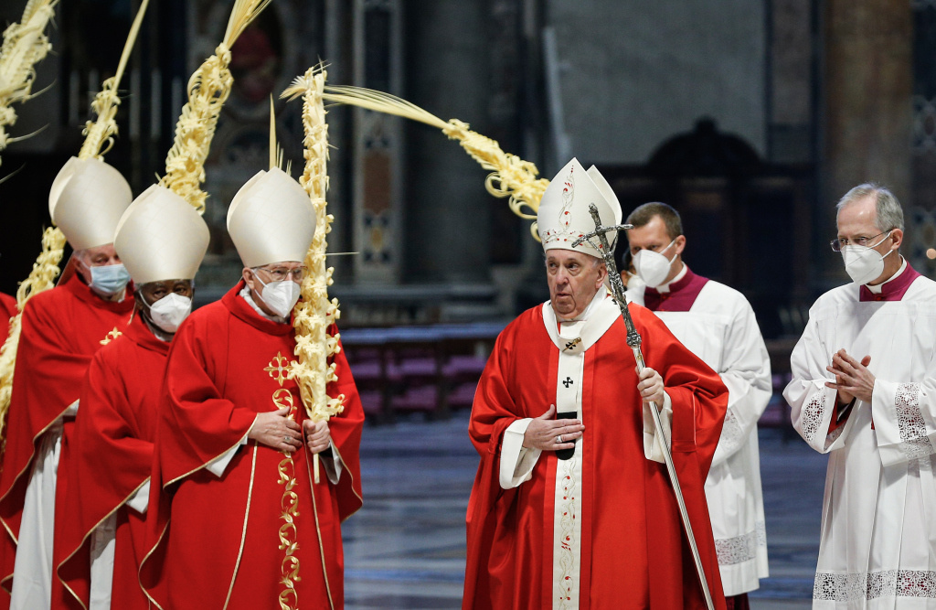Papst Franziskus feiert eine Messe zu Palmsonntag am 28. März 2021 im Petersdom im Vatikan. (Foto: KNA)