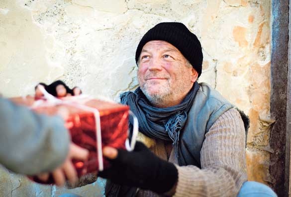 In der Caritas-Tagesstätte „Olga46“ erhalten arme und obdachlose Menschen eine warme Mahlzeit und auch ein Stück Menschenwürde zurück. Foto: istock/Halfpoint